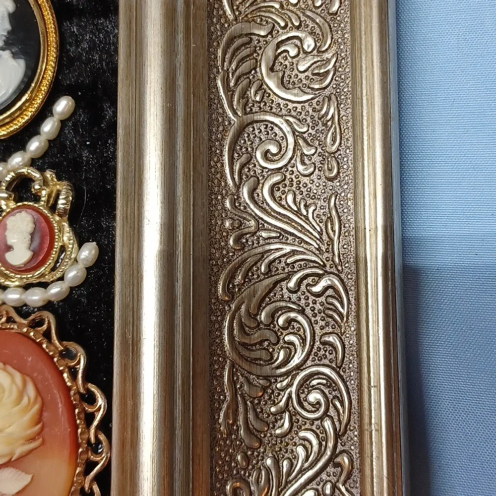 Cameo Family Tree Picture Art.. Artisan - Picture 5 of 7